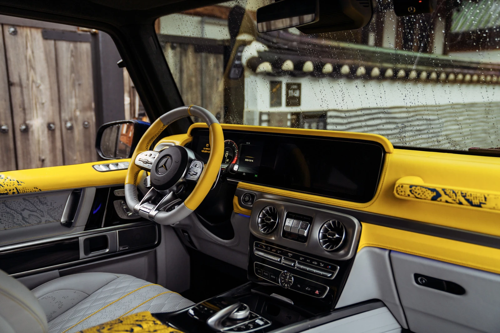 Mercedes-Benz G 63 AMG MARQUAGE EDITION , снимка 9 - Автомобили и джипове - 56719694