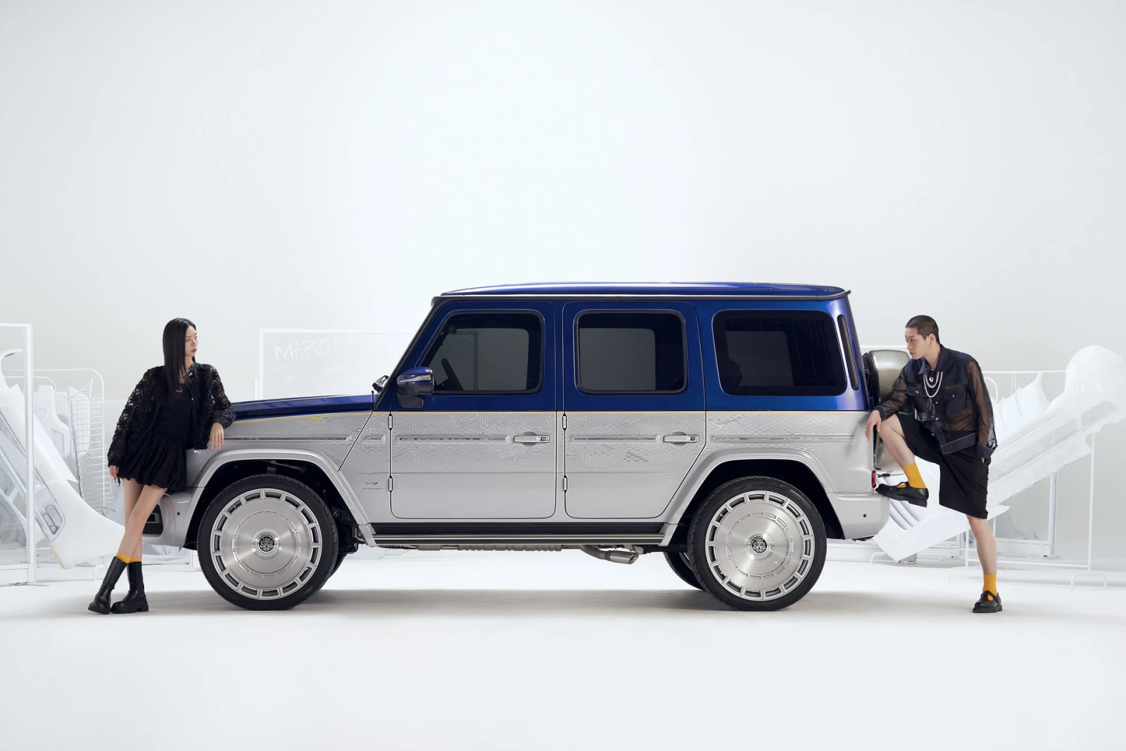 Mercedes-Benz G 63 AMG MARQUAGE EDITION , снимка 2 - Автомобили и джипове - 56719694