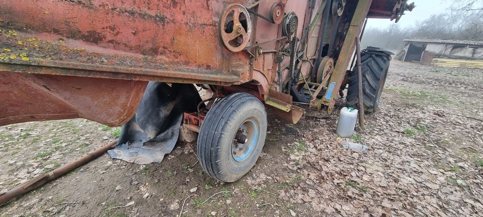 Комбайн Нива, снимка 6 - Селскостопанска техника - 53749998