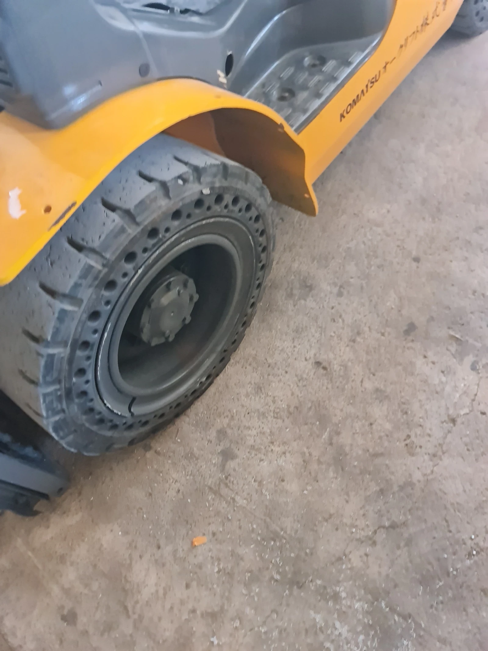  Komatsu  | Mobile.bg   5