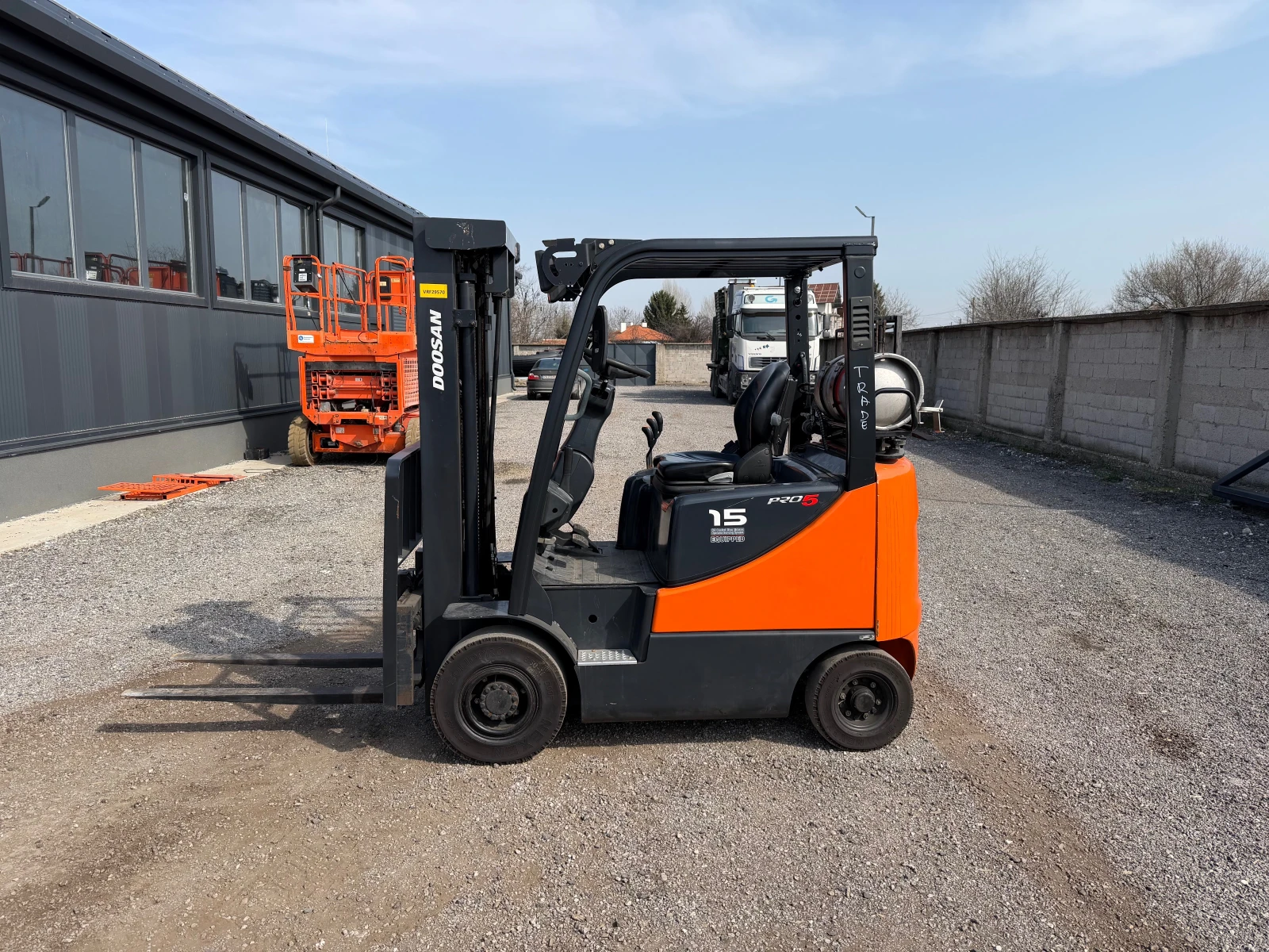 ������� DOOSAN ��� | Mobile.bg � ����������� 1