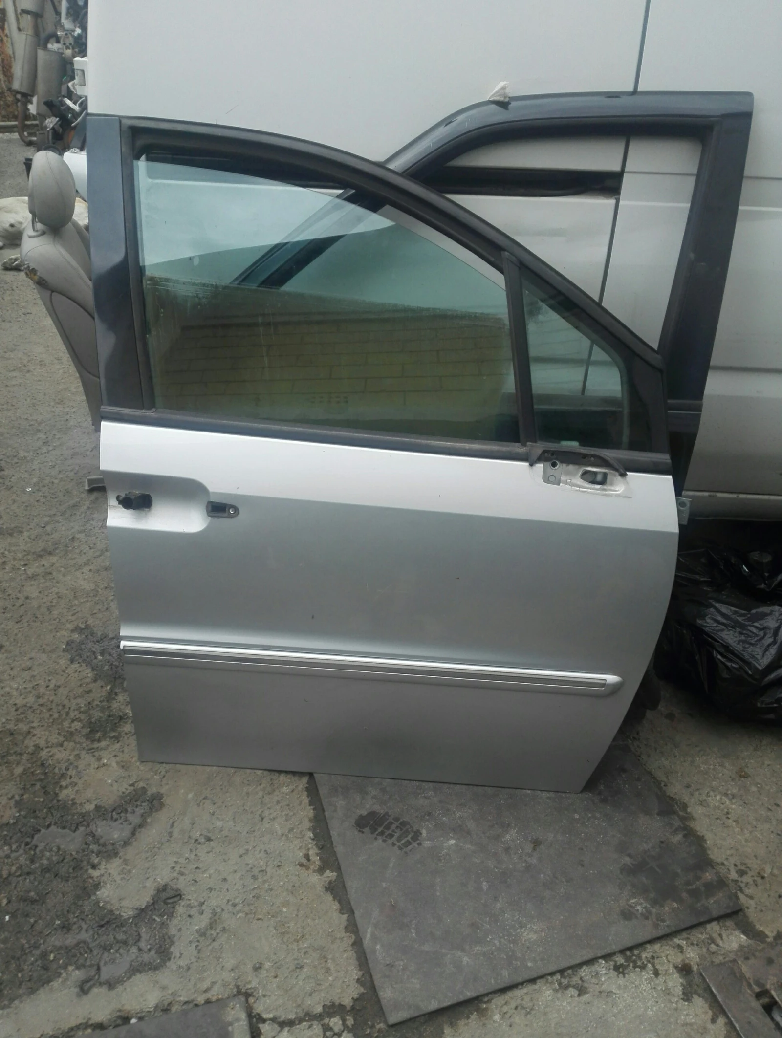 ����� ������ ����� ������ ����� (� ������) | Mobile.bg � ����������� 1