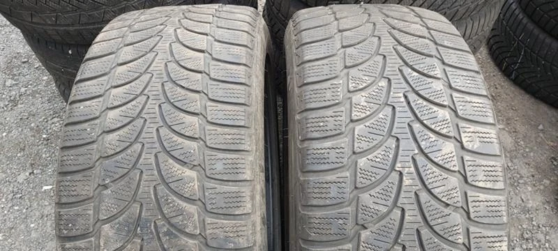 Гуми Зимни 255/50R19, снимка 1 - Гуми и джанти - 31257401