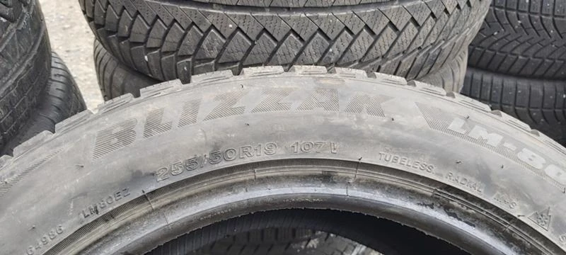 Гуми Зимни 255/50R19, снимка 6 - Гуми и джанти - 31257401