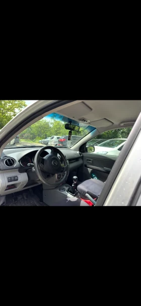 Mazda 2 Газ, снимка 7