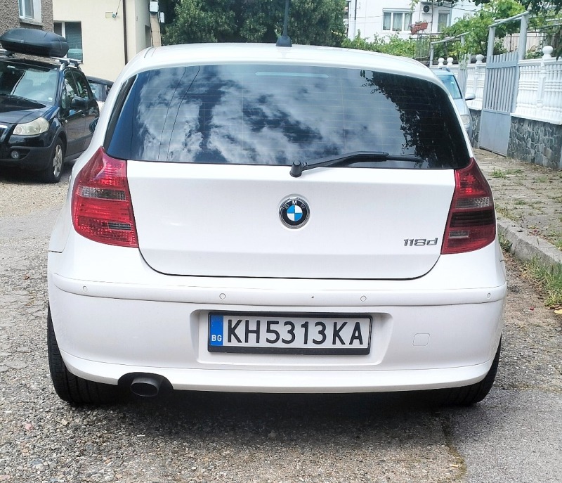 BMW 118 2.0D Facelift, снимка 5 - Автомобили и джипове - 46356837