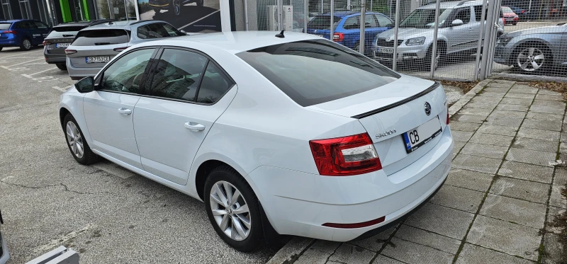 Skoda Octavia 1.5 /7 DSG Вижън Първи собственик, снимка 8 - Автомобили и джипове - 48471009