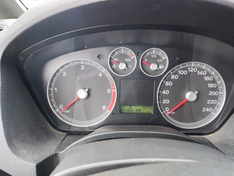 Ford C-max GHIA, снимка 9 - Автомобили и джипове - 52427561