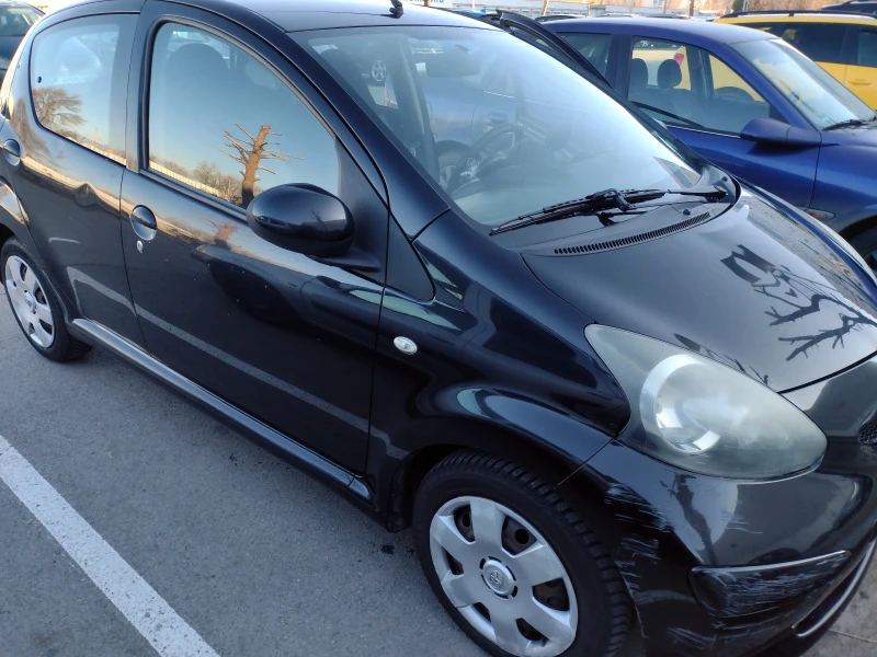 Toyota Aygo Луна, снимка 2 - Автомобили и джипове - 48880121