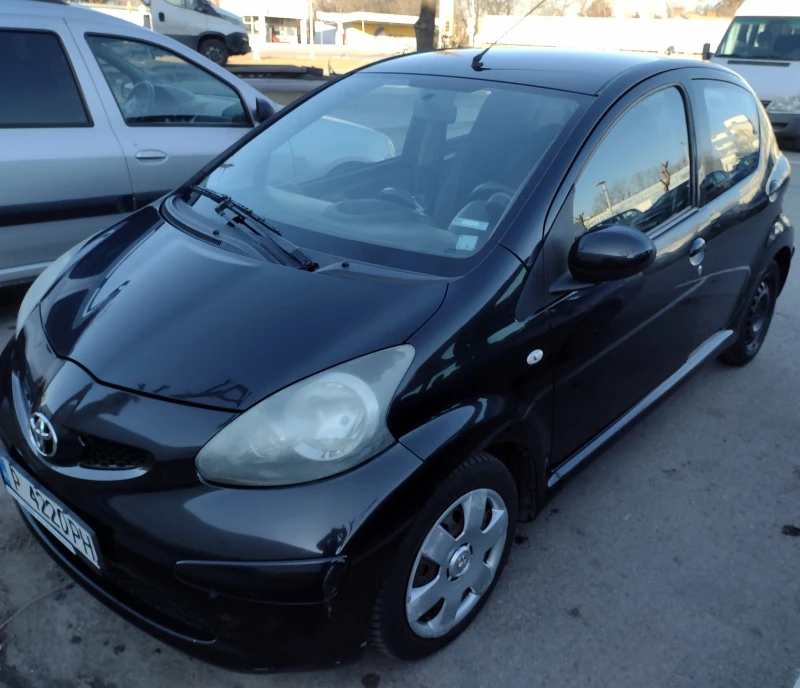 Toyota Aygo Луна, снимка 4 - Автомобили и джипове - 48880121