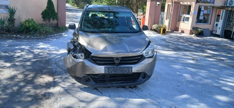 Dacia Lodgy, снимка 3 - Автомобили и джипове - 52518417