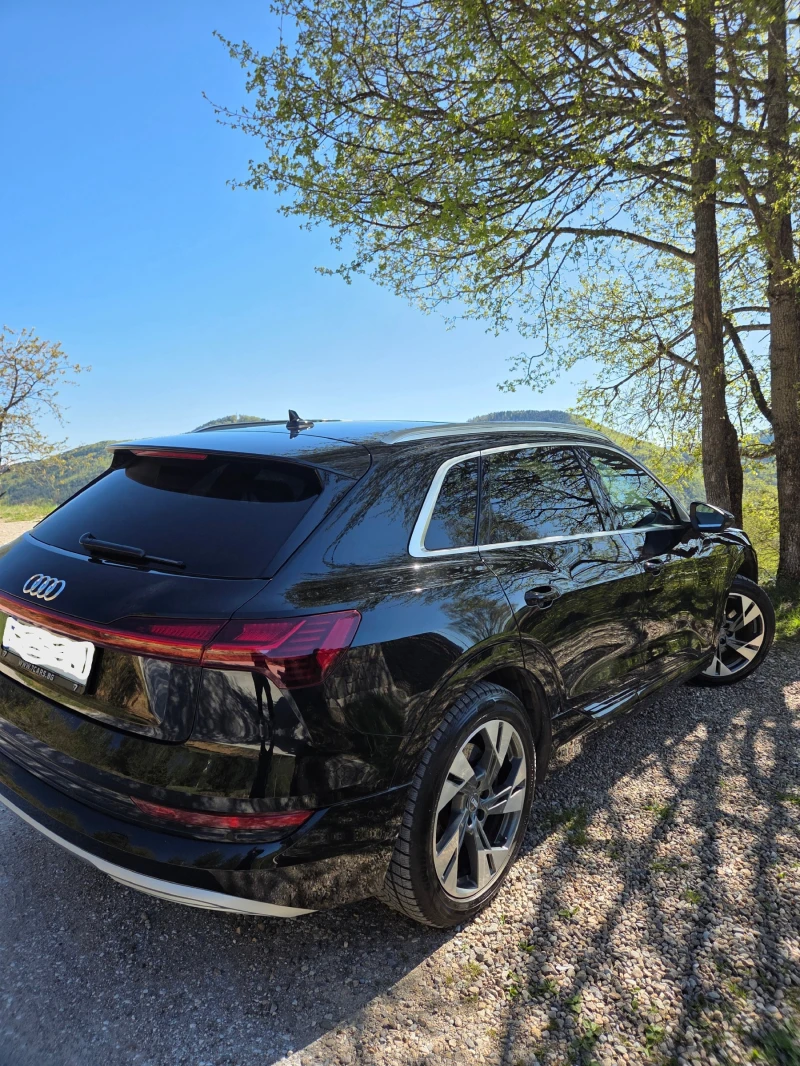 Audi E-Tron 55 Advanced S line quattro 95kWh, снимка 4 - Автомобили и джипове - 51910829