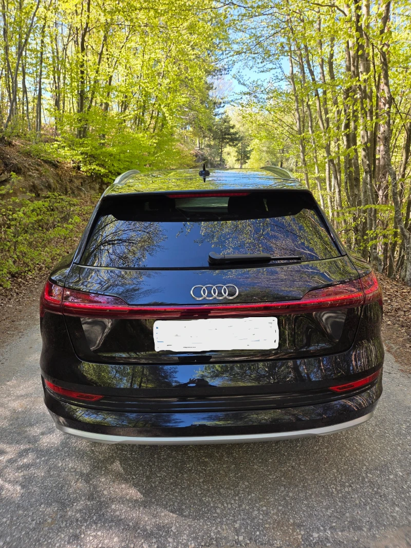 Audi E-Tron 55 Advanced S line quattro 95kWh, снимка 3 - Автомобили и джипове - 51910829