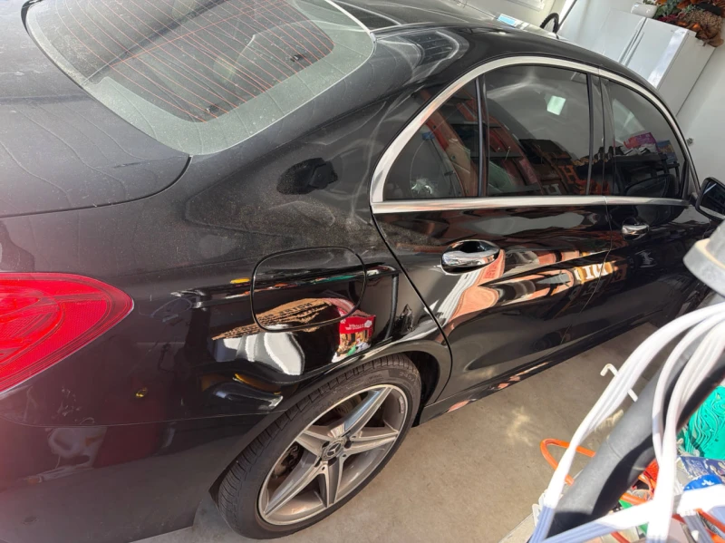 Mercedes-Benz C 300 * АВТО КРЕДИТ* ЦЕНА ДО БГ * СЕРВИЗНА ИСТОРИЯ * , снимка 4 - Автомобили и джипове - 52657835