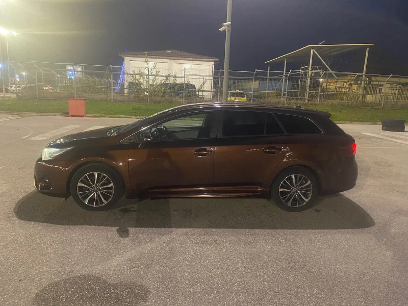 Toyota Avensis 2000D, снимка 5 - Автомобили и джипове - 52887006