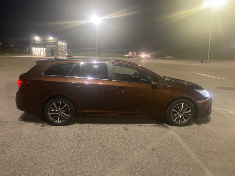 Toyota Avensis 2000D, снимка 6 - Автомобили и джипове - 52887006