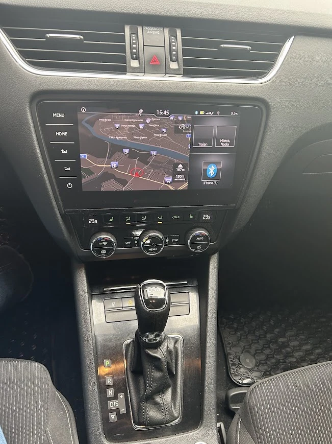 Skoda Octavia 2.0 TDI/ Sports Package, снимка 8 - Автомобили и джипове - 48317863