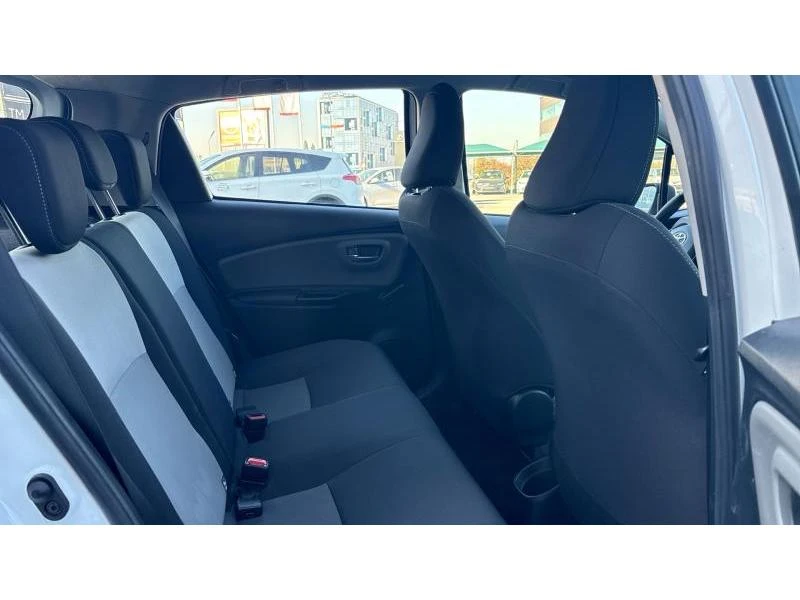 Toyota Yaris 1.5P TERRA - изображение 7