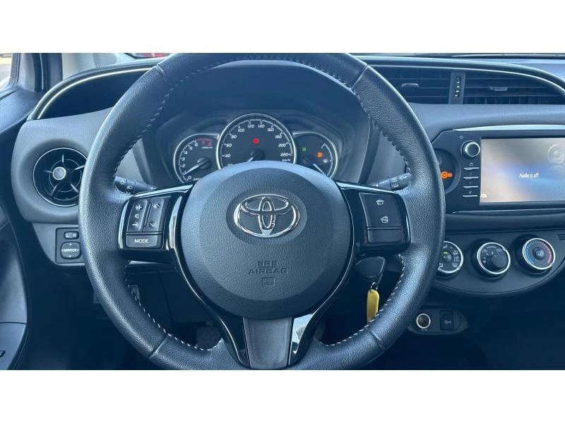 Toyota Yaris 1.5P TERRA, снимка 13 - Автомобили и джипове - 53130941