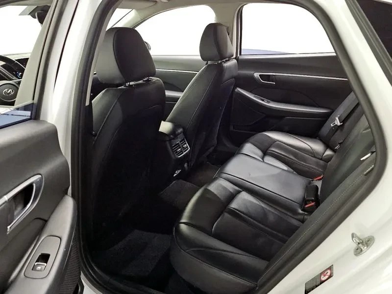 Hyundai Sonata (Dn8) 2.0 Premium, снимка 13 - Автомобили и джипове - 55259952