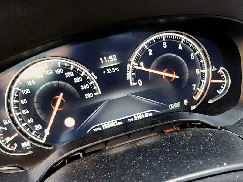 BMW 530 I xDrive M, снимка 5 - Автомобили и джипове - 56162427
