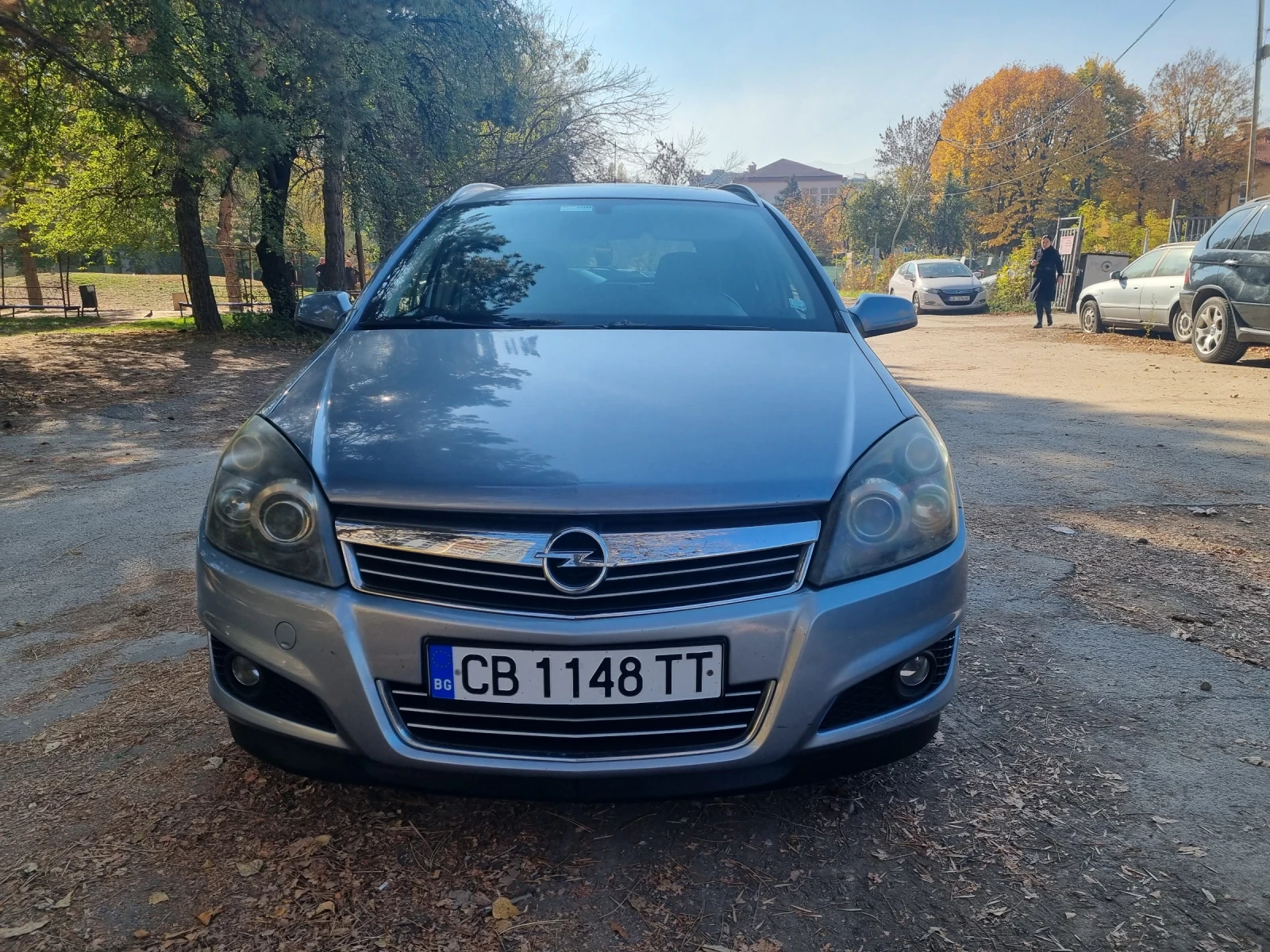 Opel Astra 1.9CDTI   COSMO  - изображение 2