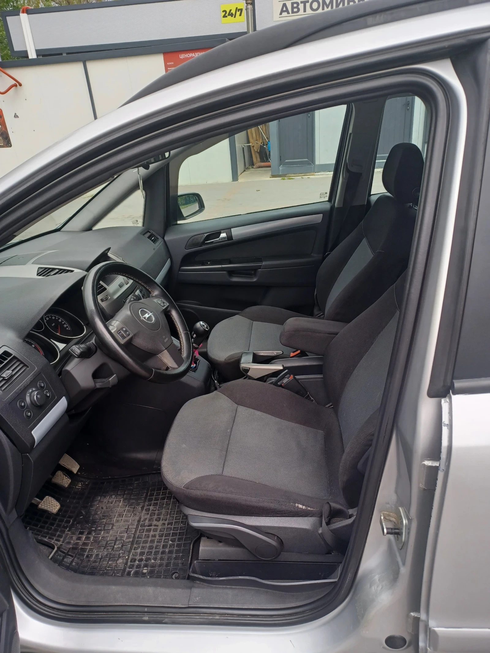 Opel Zafira  - изображение 5