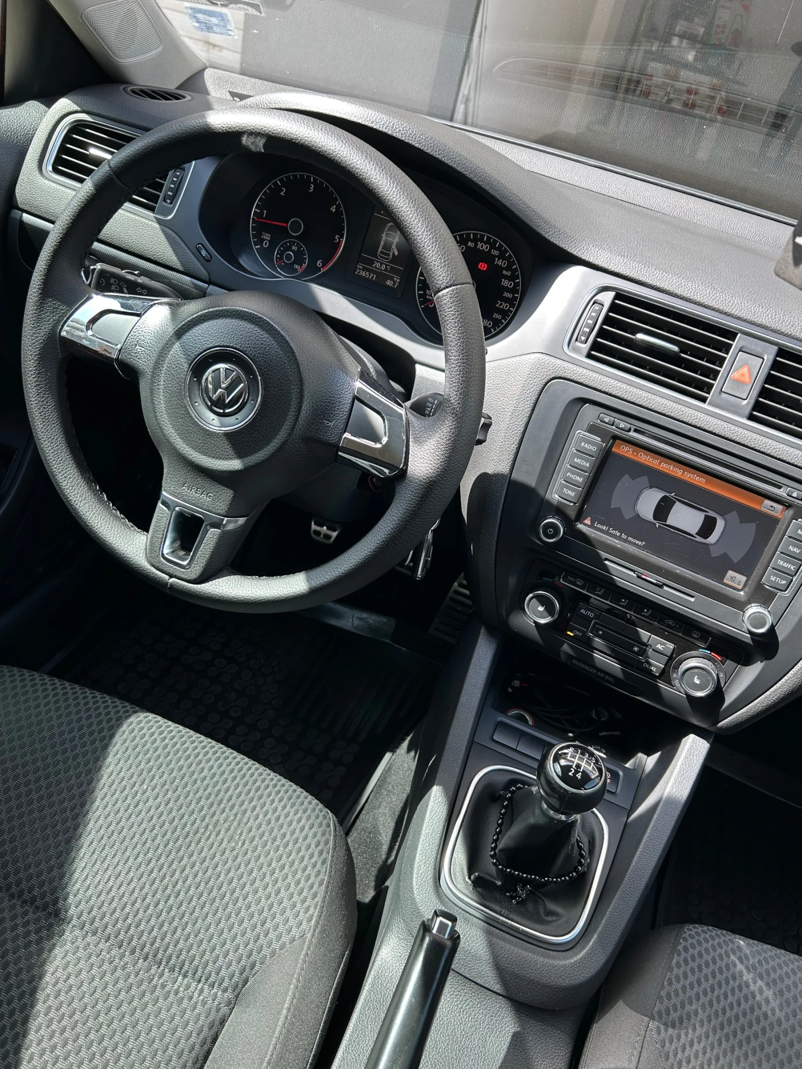 VW Jetta Mk6 - изображение 7