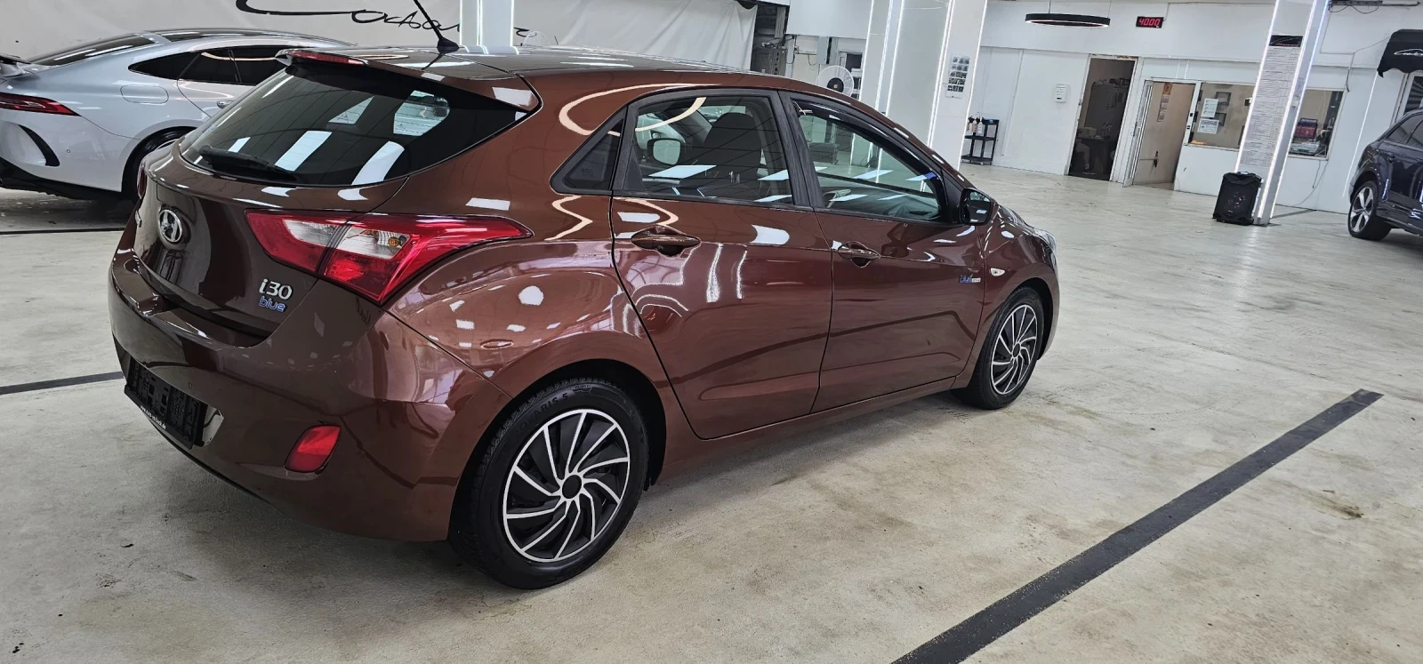Hyundai I30 1.6d хечбег Германия Лизинг Тюв - изображение 3