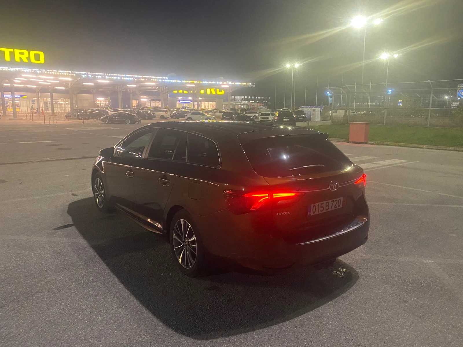 Toyota Avensis 2000D - изображение 4