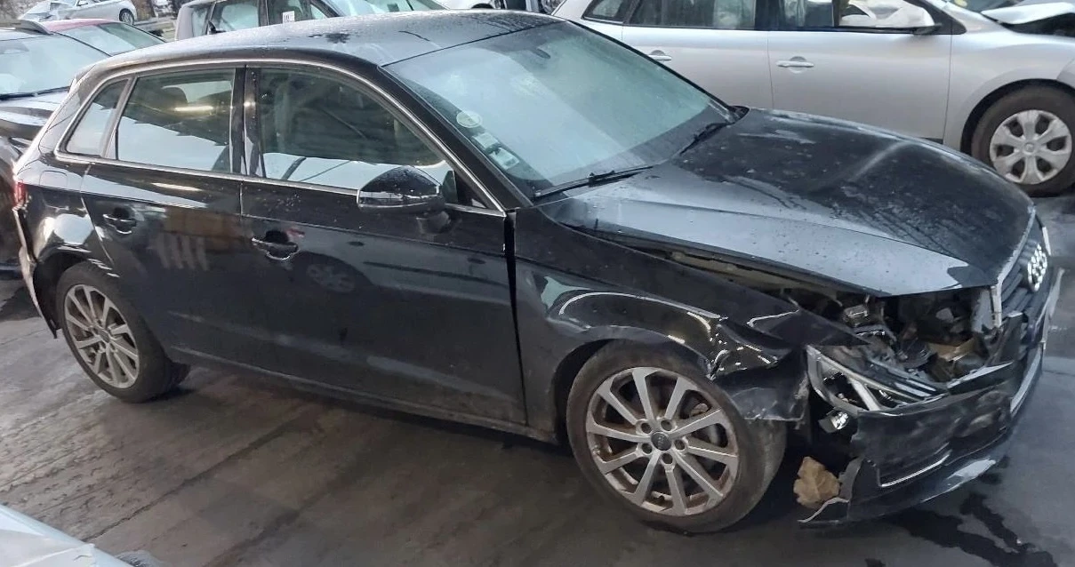 Audi A3 1.6TDI 10/2016г - изображение 4