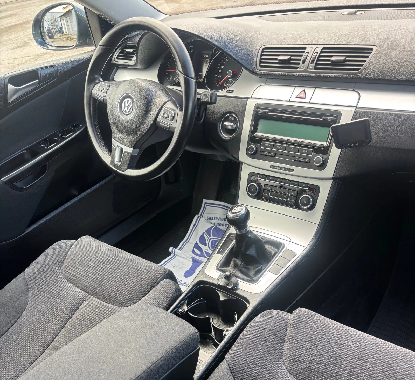 VW Passat, снимка 12 - Автомобили и джипове - 53979880