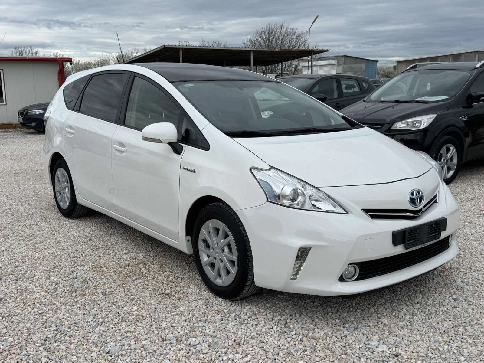 Toyota Prius PLUS 1.8I HYBRID 6+ 1, снимка 3 - Автомобили и джипове - 54026553