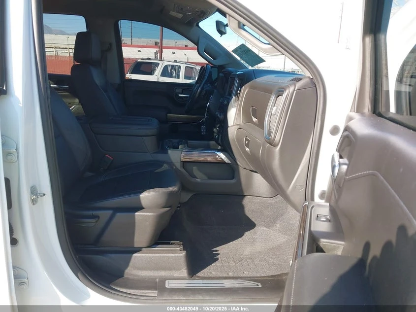 Chevrolet Silverado 6.2l 1500 4Wd Standard Bed Lt Trail Boss, снимка 5 - Автомобили и джипове - 54242367