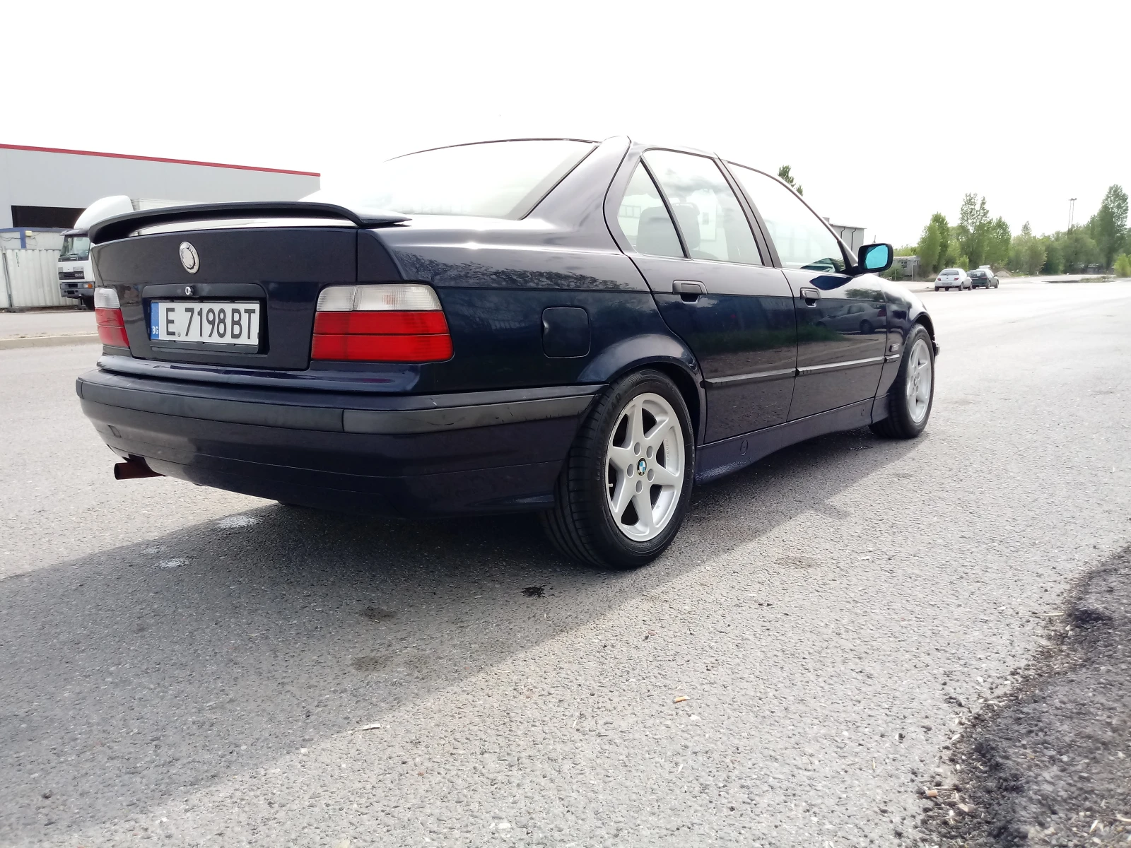 BMW 325 325 TDS, снимка 6 - Автомобили и джипове - 54285517