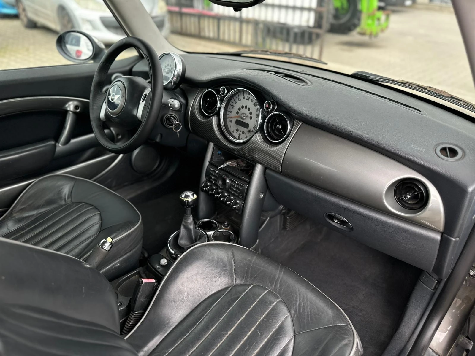 Mini Cooper / ONE D / 1.4D / , снимка 12 - Автомобили и джипове - 54640259