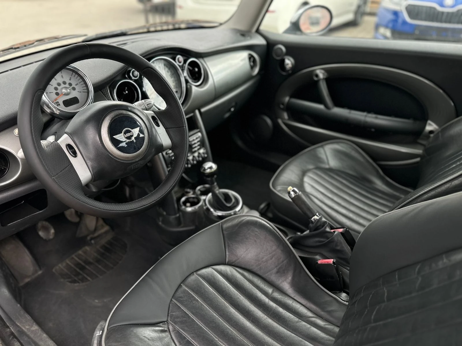 Mini Cooper / ONE D / 1.4D / , снимка 9 - Автомобили и джипове - 54640259