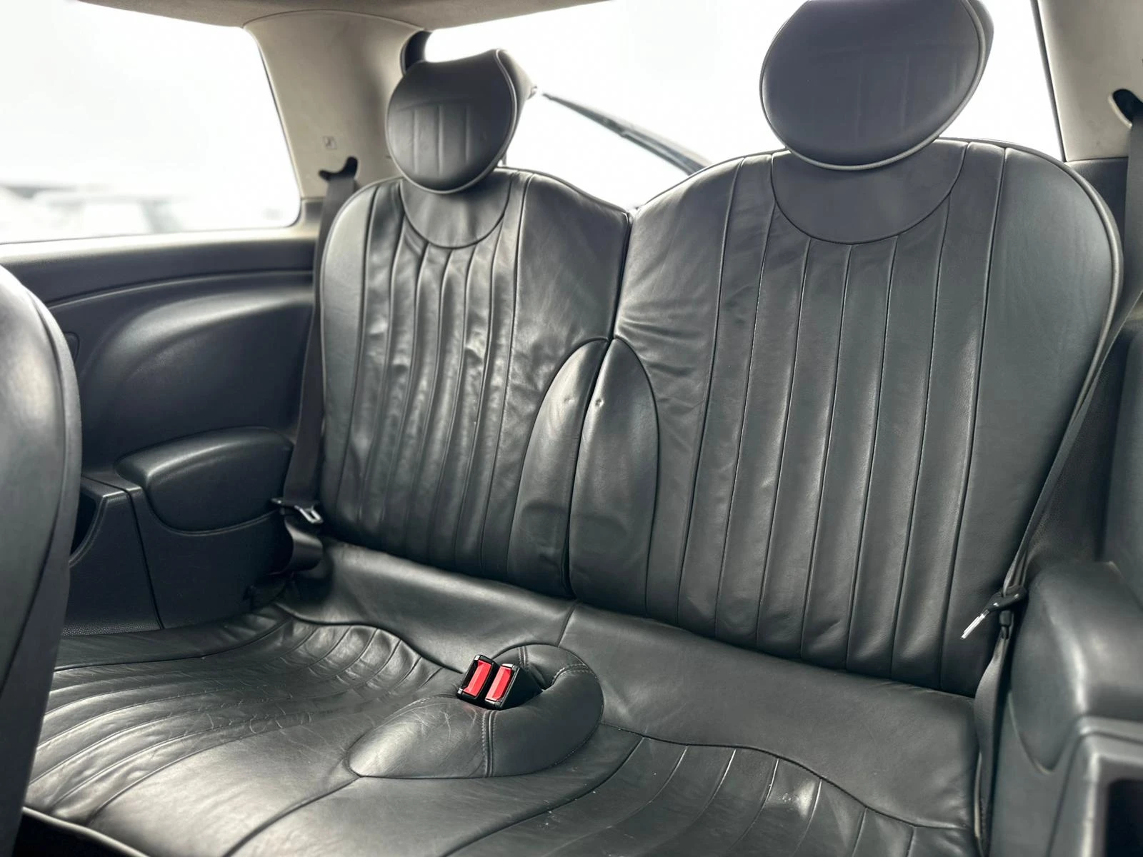 Mini Cooper / ONE D / 1.4D / , снимка 11 - Автомобили и джипове - 54640259