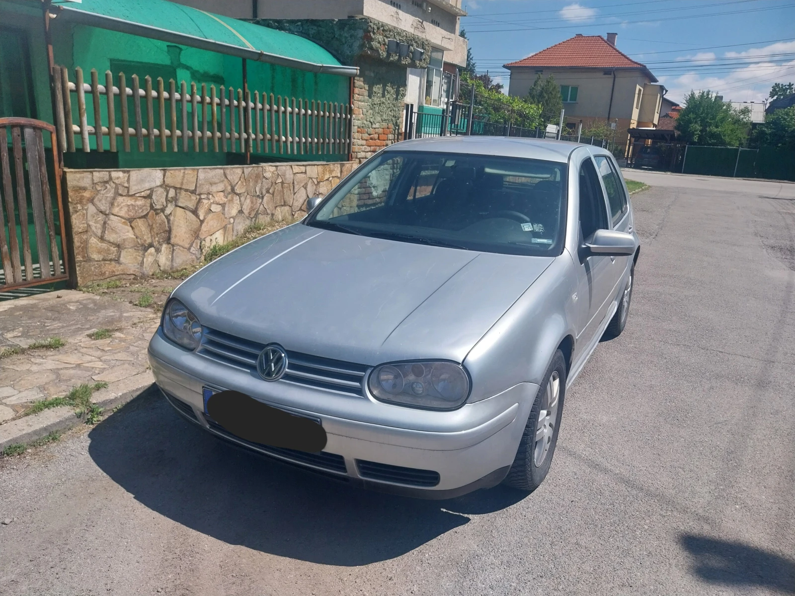 VW Golf 1.6клима  гаражен 