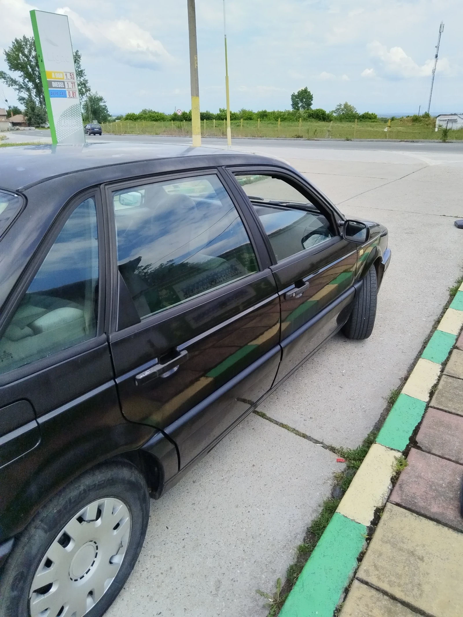 VW Passat 1.8 гаэ, бенэин, снимка 5 - Автомобили и джипове - 54658997