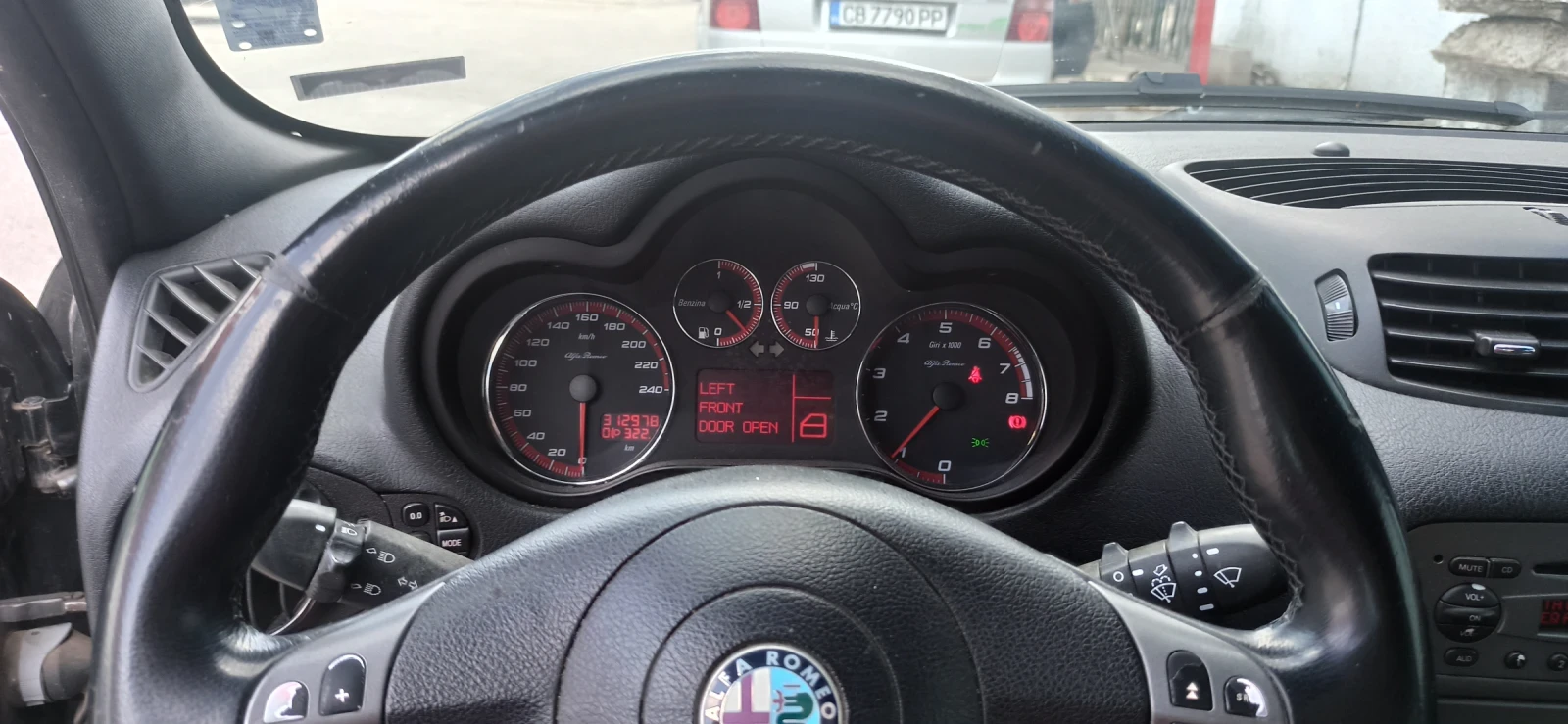 Alfa Romeo 147, снимка 6 - Автомобили и джипове - 54828707