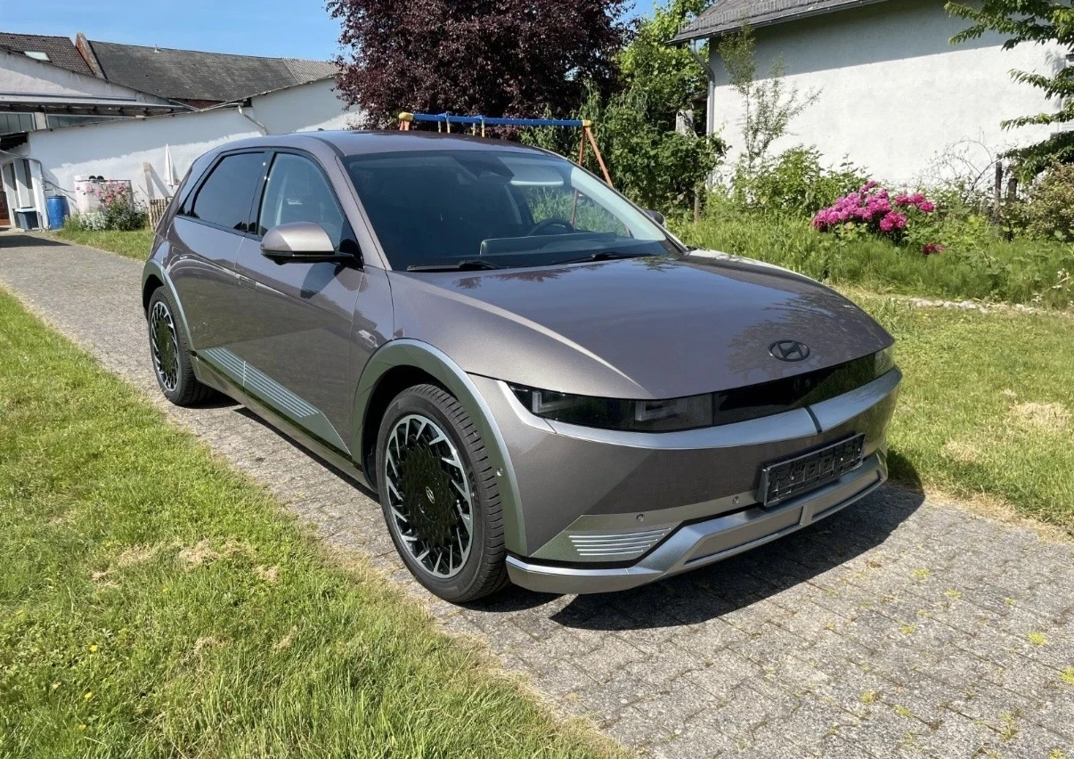 Hyundai Ioniq 5 72.6kw/UNIQ/Гаранция/360/HeadUp/BOSE, снимка 3 - Автомобили и джипове - 54877953