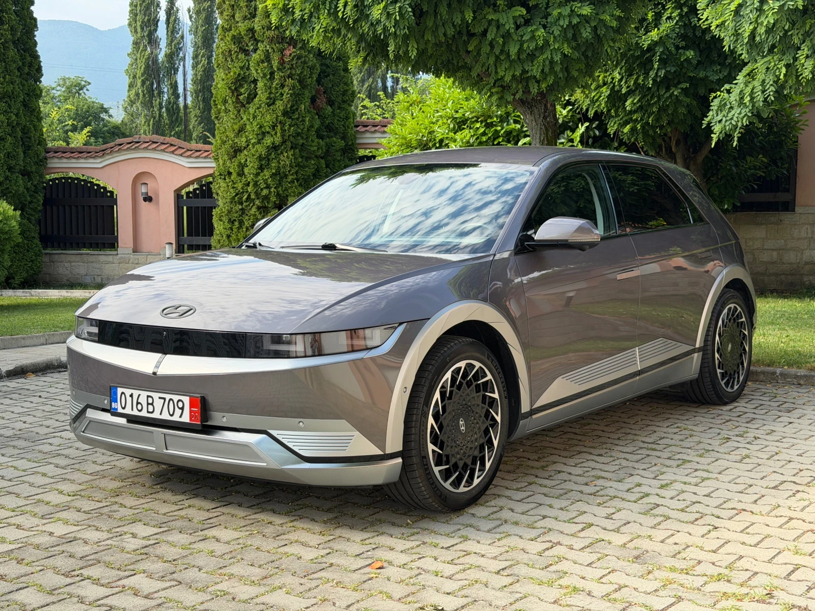 Hyundai Ioniq 5 72.6kw/UNIQ/��������/360/HeadUp/BOSE | Mobile.bg � ����������� 1