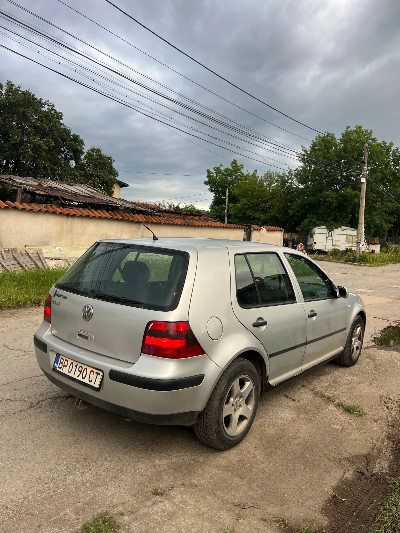 VW Golf 1.4i, снимка 3 - Автомобили и джипове - 54890645