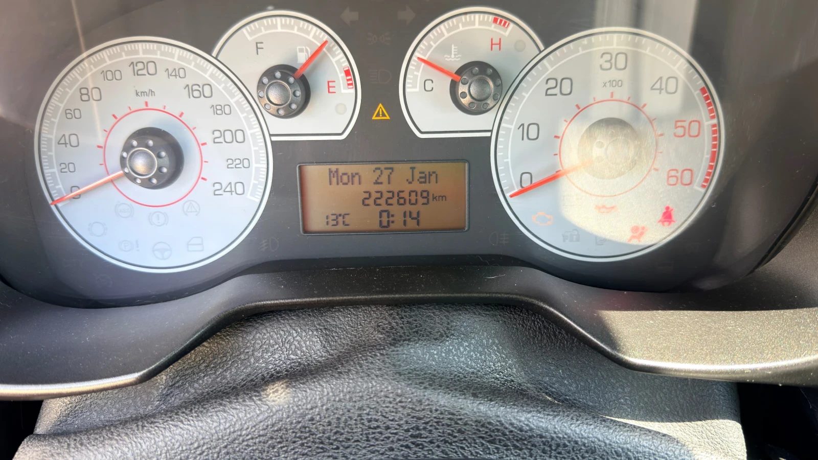Fiat Punto Grande Punto, снимка 8 - Автомобили и джипове - 55333918