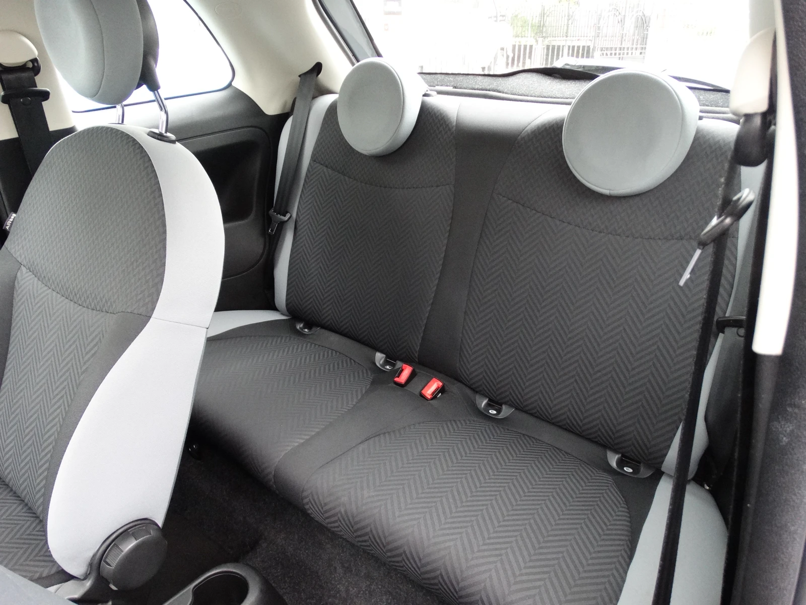 Fiat 500 1.0MILD HYBRID, снимка 9 - Автомобили и джипове - 55476625