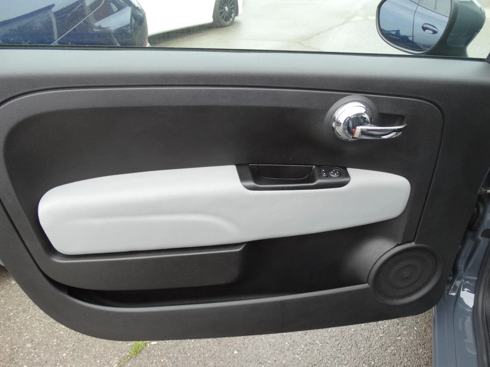 Fiat 500 1.0MILD HYBRID, снимка 8 - Автомобили и джипове - 55476625