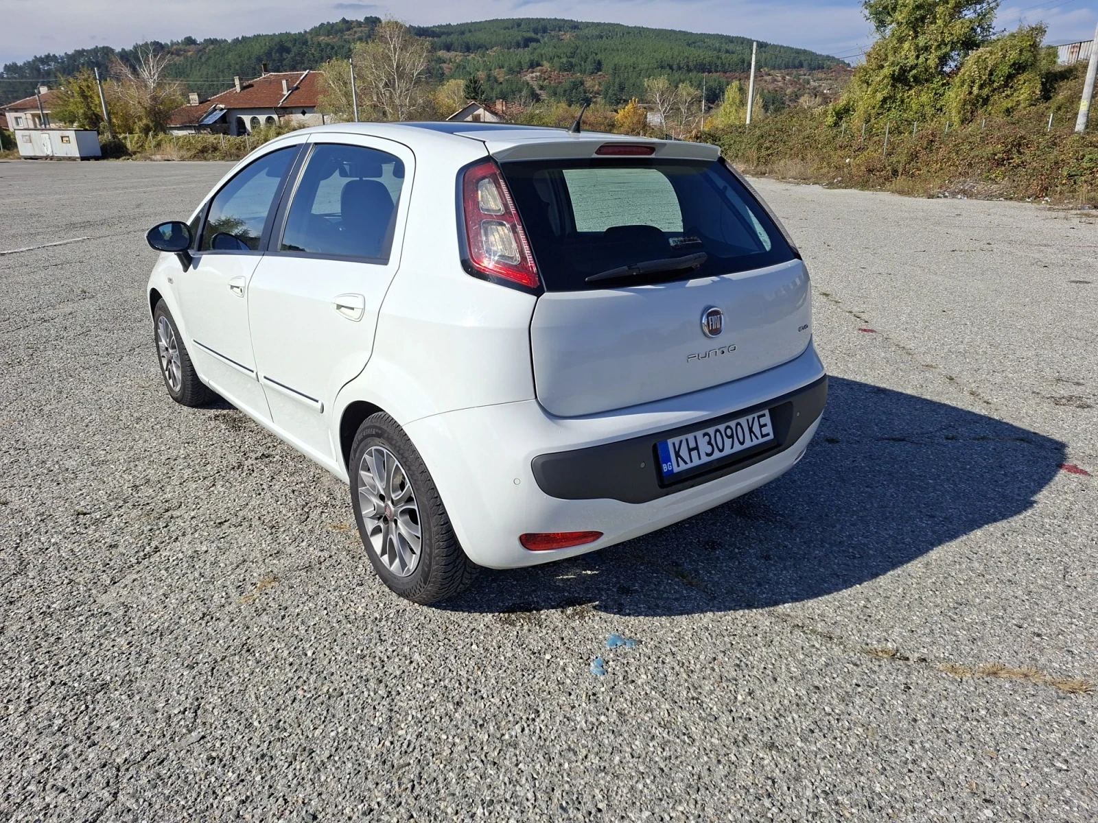 Fiat Punto 1.3 multijet, снимка 2 - Автомобили и джипове - 56643057