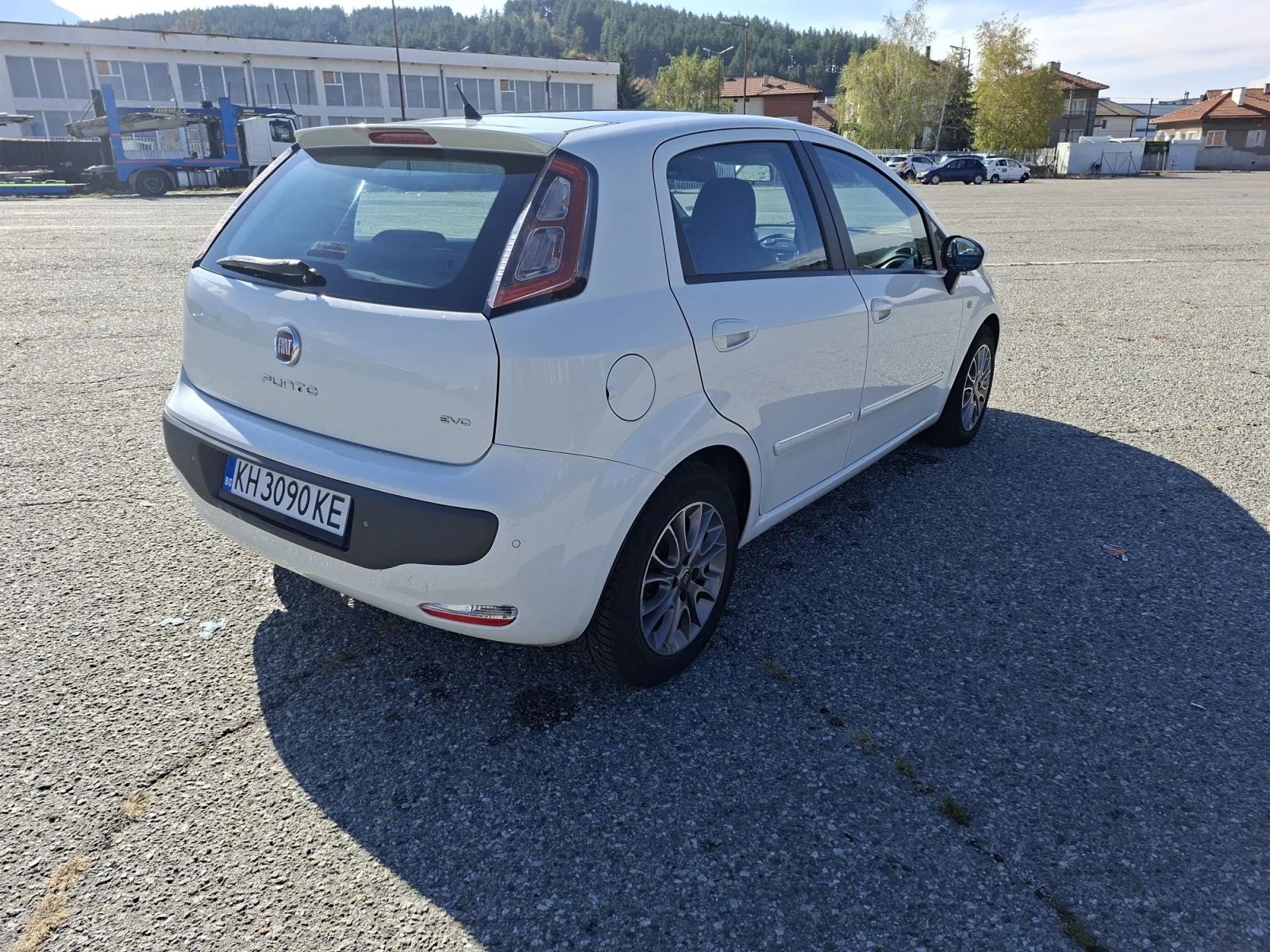 Fiat Punto 1.3 multijet, снимка 4 - Автомобили и джипове - 56643057