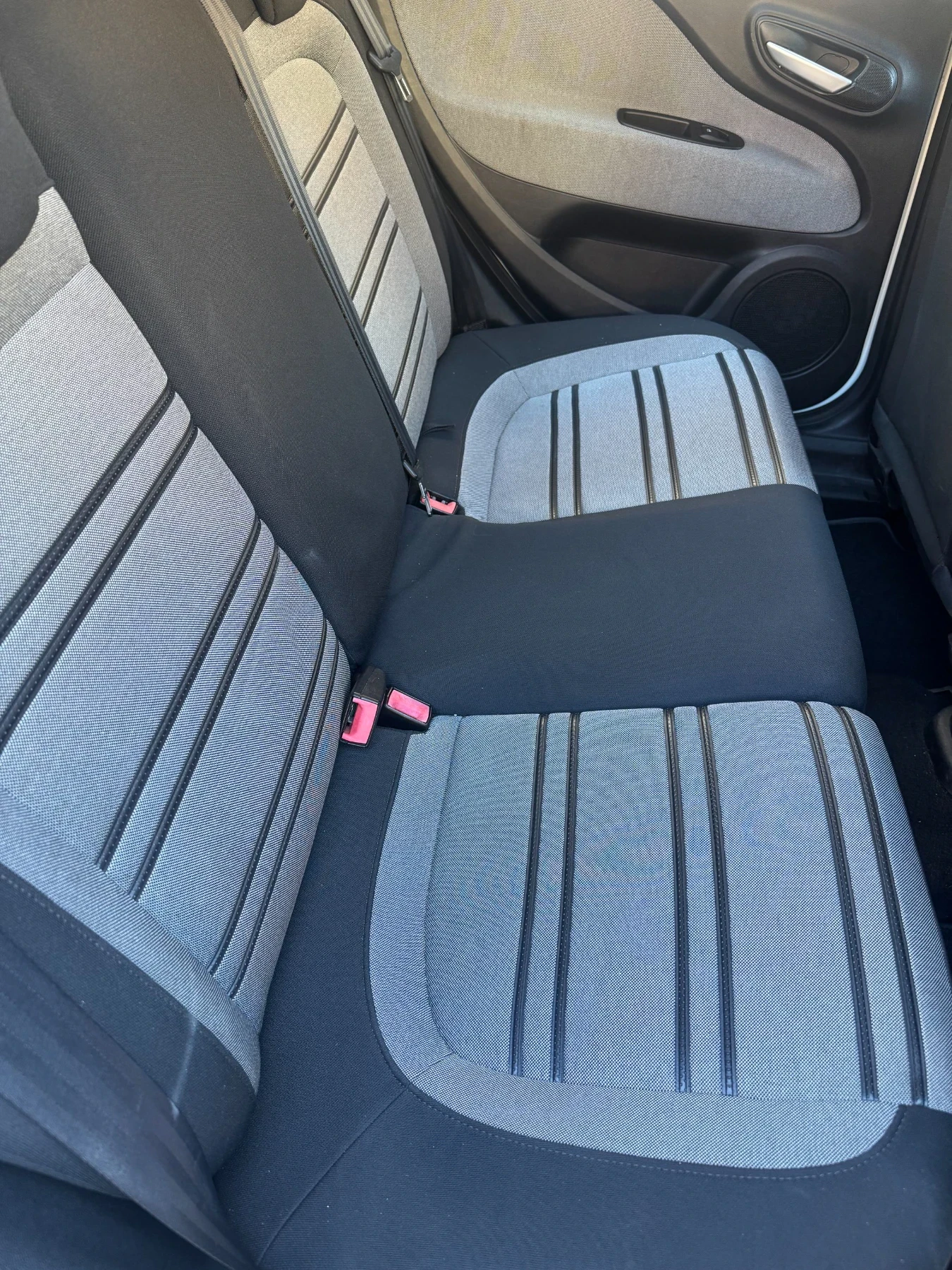 Fiat Punto 1.3 multijet, снимка 11 - Автомобили и джипове - 56643057